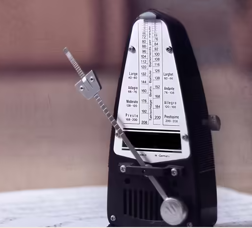 Чи актуальні механічні метрономи у 2026 році?