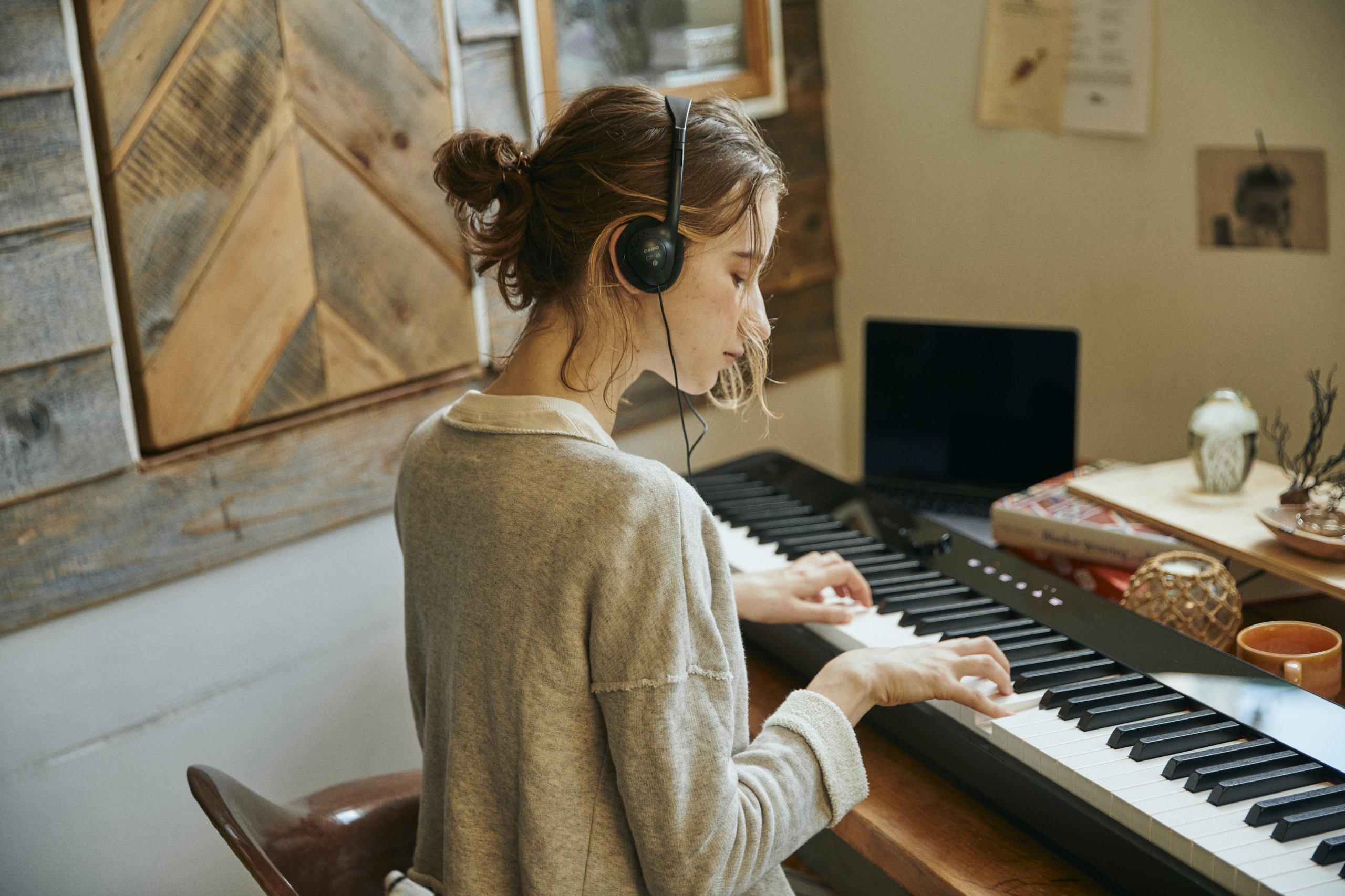 Цифрове фортепіано Casio Privia PX-S1100BK